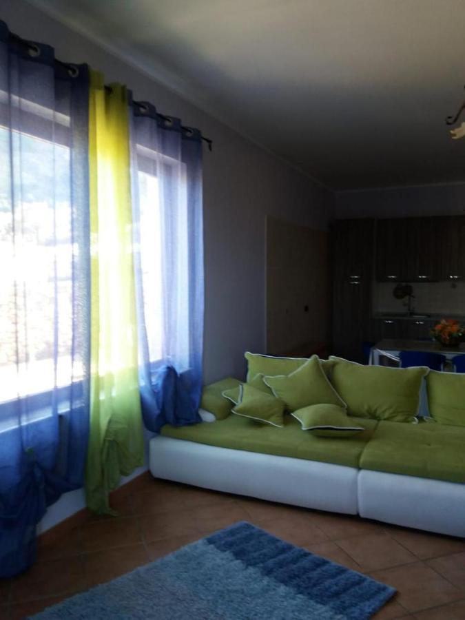Appartamento In Villa Splendente กัสเตลลัมมาเร เดล โกลโฟ ภายนอก รูปภาพ